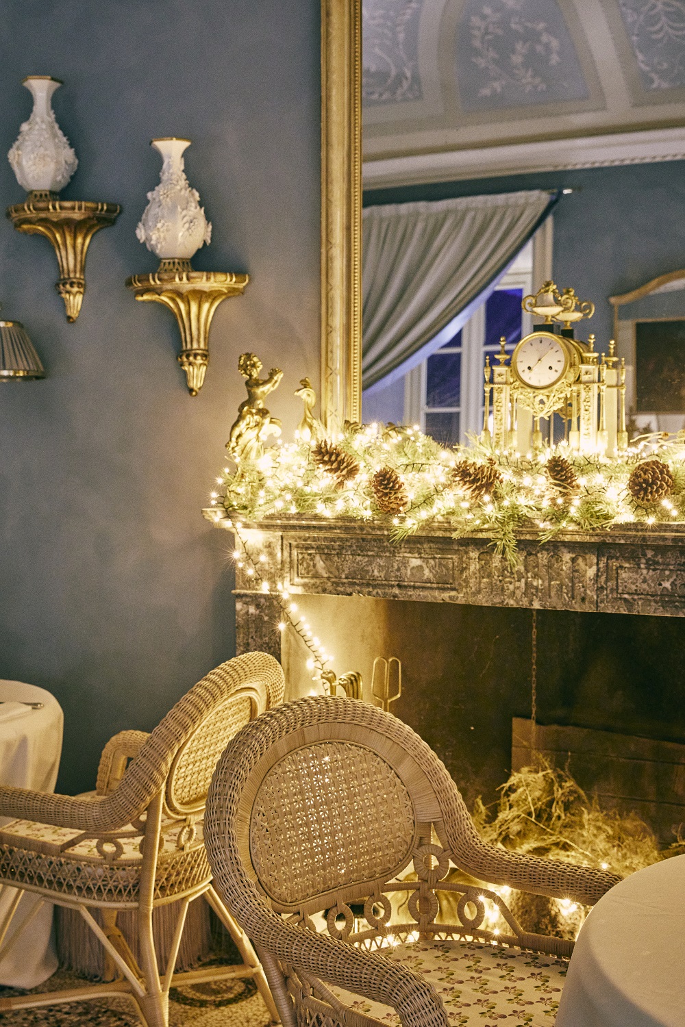1 Christmas Decorations At Passalacqua © Stefan Giftthaler