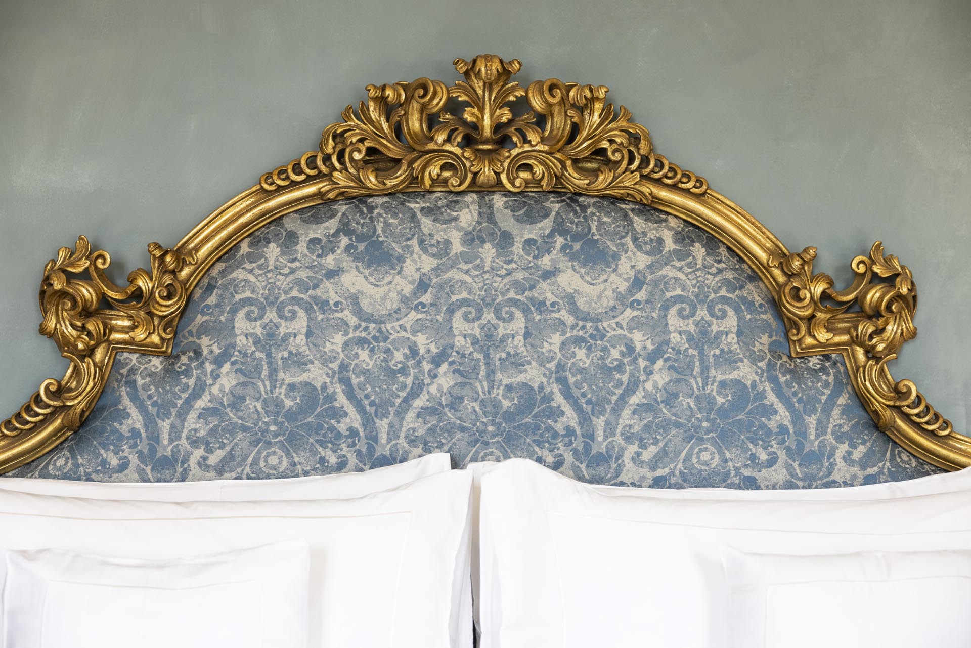 Bed Enrico Costantini